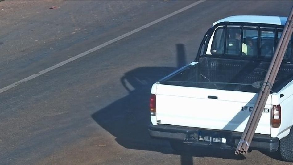 Caminhonete-Ford-F1000-furtada-no-Estado-do-Rio-Grande-do-Sul-Imagem-Reproducao